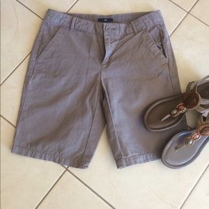 Gap khaki shorts